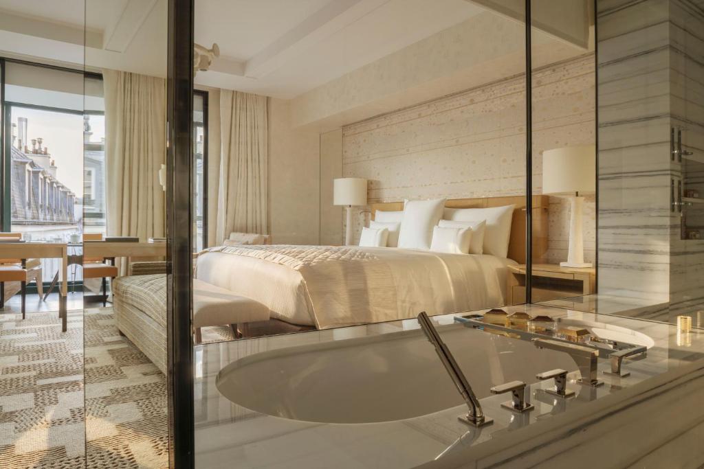 Louver Deluxe room