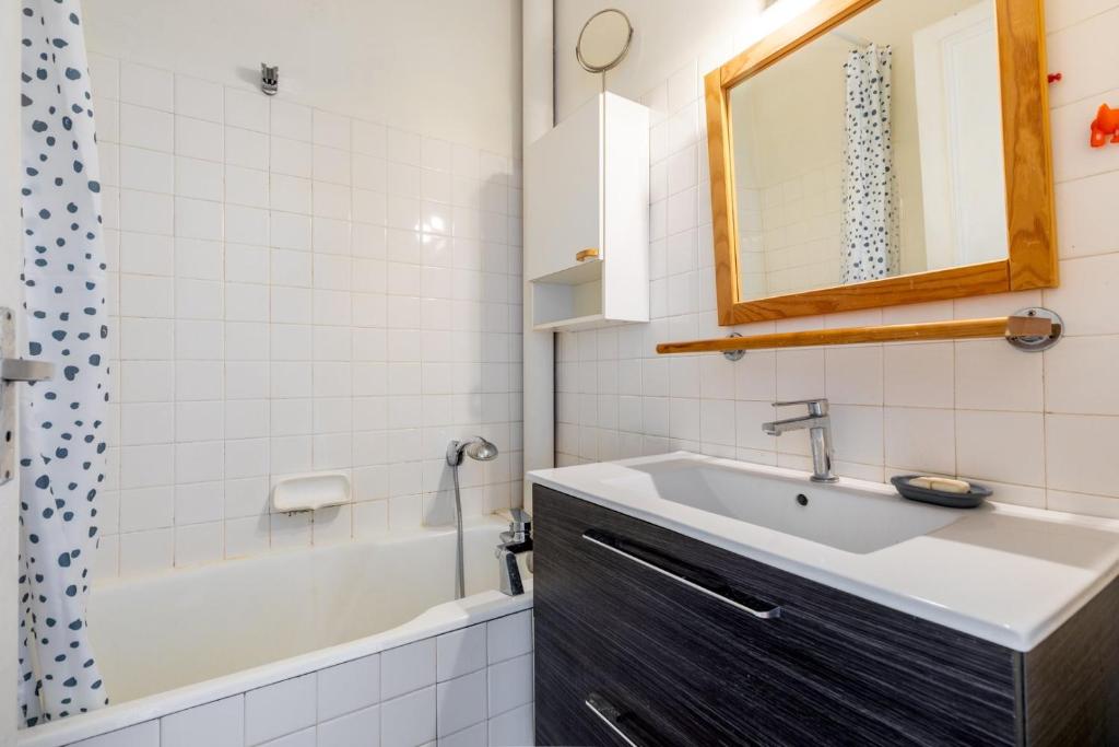 Vannituba majutusasutuses GuestReady - Apt Chaleureux dans le 5e arrondissement