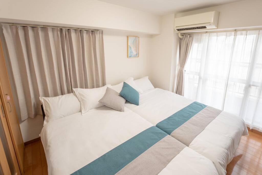 12 MIN walk to Shinjuku STR ,6 MIN Higashishinjuku ,nearest kabukicho ,shinjuku oen,