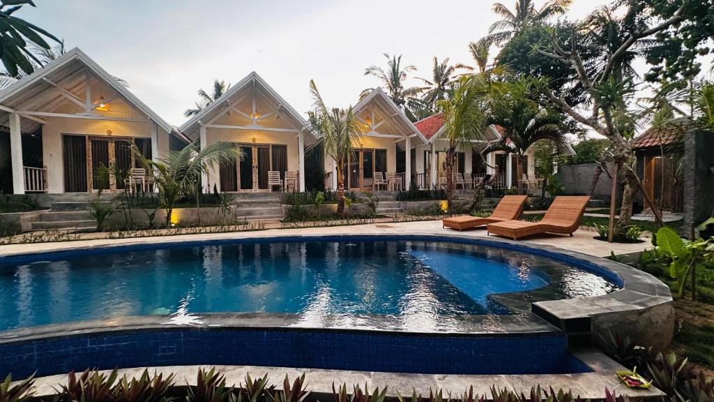 Bazén v ubytování Penida West palm cottage nebo v jeho okolí