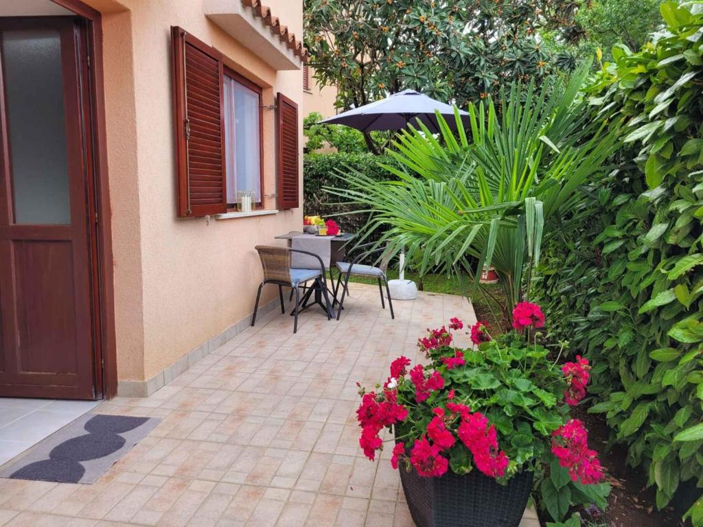 Zahrada ubytování Apartment Valbandon, Istia 2