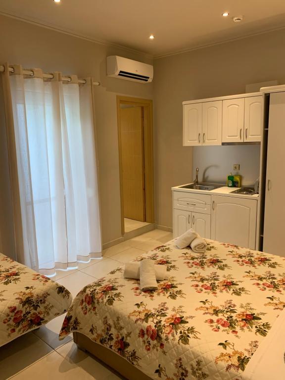 Hotel Athanasia and apartments - 12