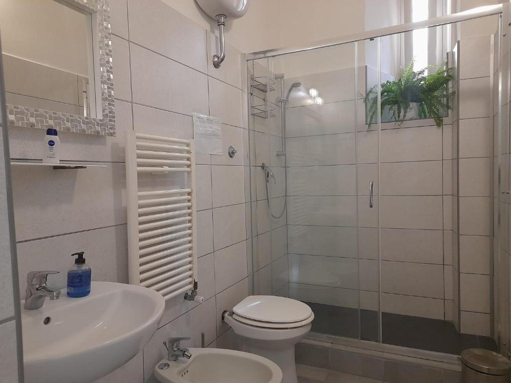 Łazienka w obiekcie Casa Roma Affittacamere