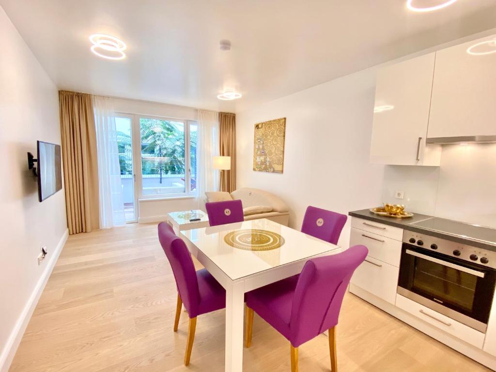 Kuchyňa alebo kuchynka v ubytovaní Steiner Residences Vienna Vorgartenstrasse