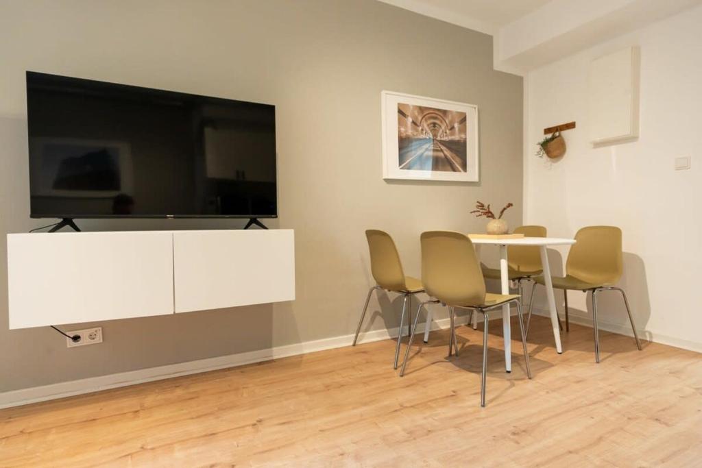 Hamburg City Apartment for 4 - Apartment