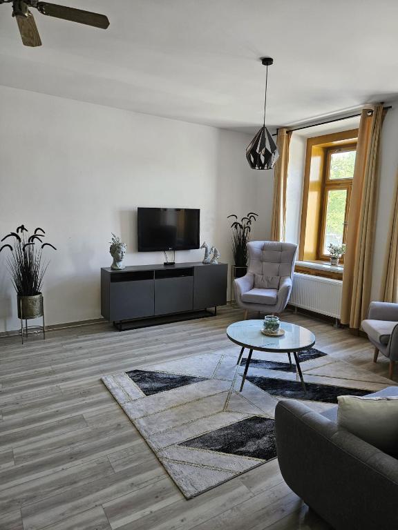 TV a/nebo společenská místnost v ubytování Apartmán 184 - Vysoké Mýto