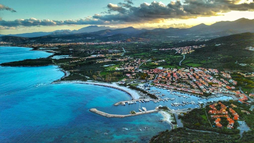 Resort a Porto Ottiolu - Oasi Naturale Vicino al Mare