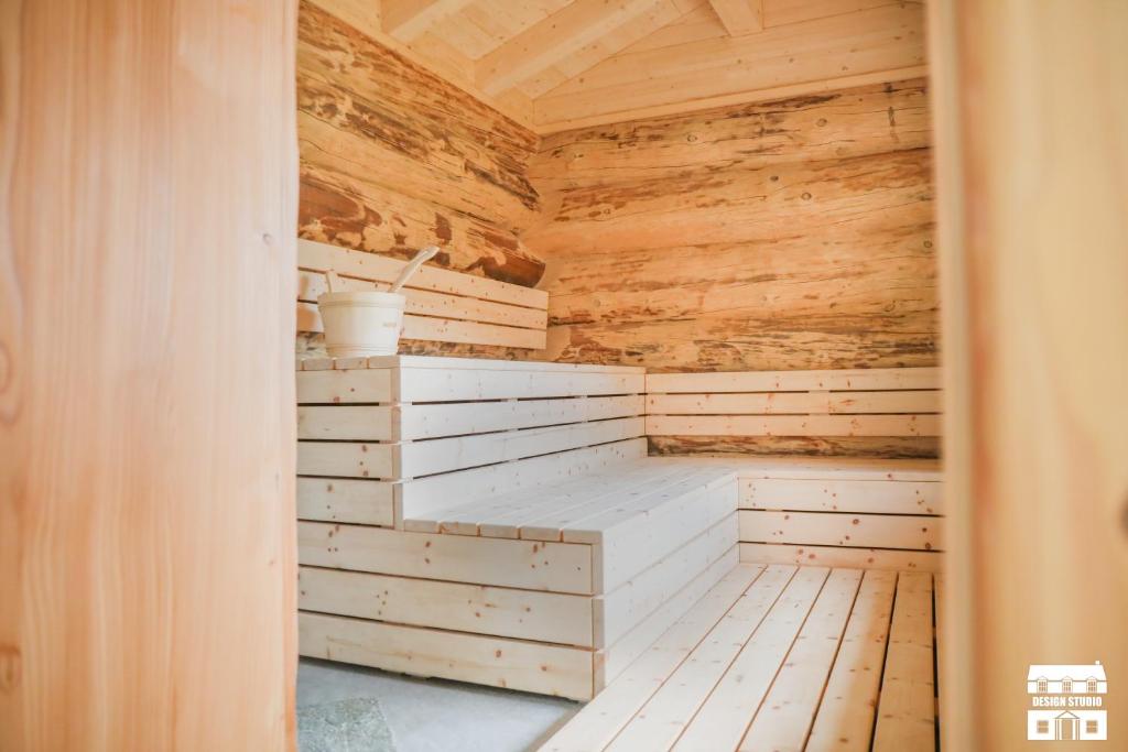 Fotografie z fotogalerie ubytování CHALET ANTICO LEGNO by Design Studio v destinaci Sueglio
