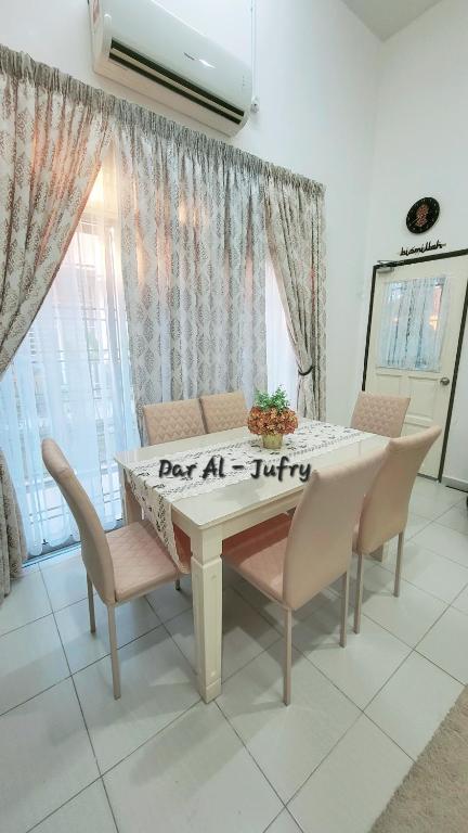 Posezení v ubytování Homestay DAR AL - JUFRY Musliim only