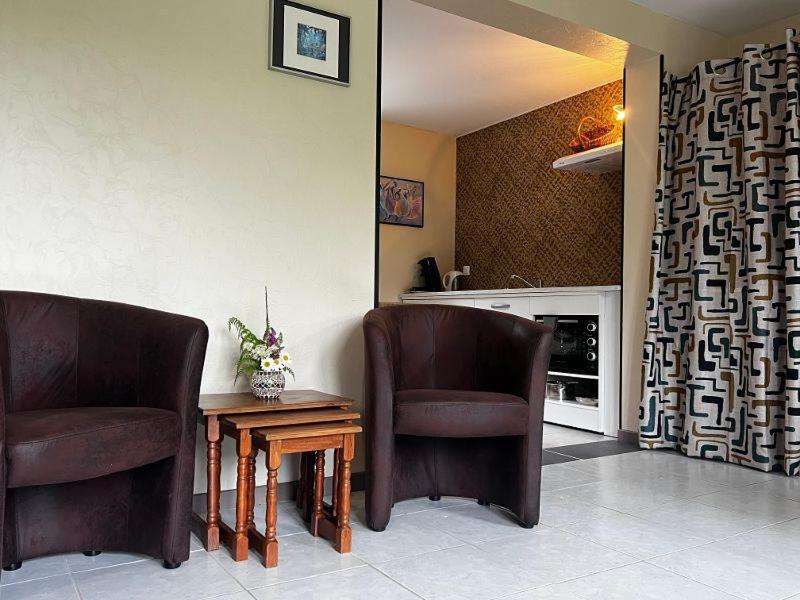 Kuchyň nebo kuchyňský kout v ubytování CHAMBRES D'HOTES