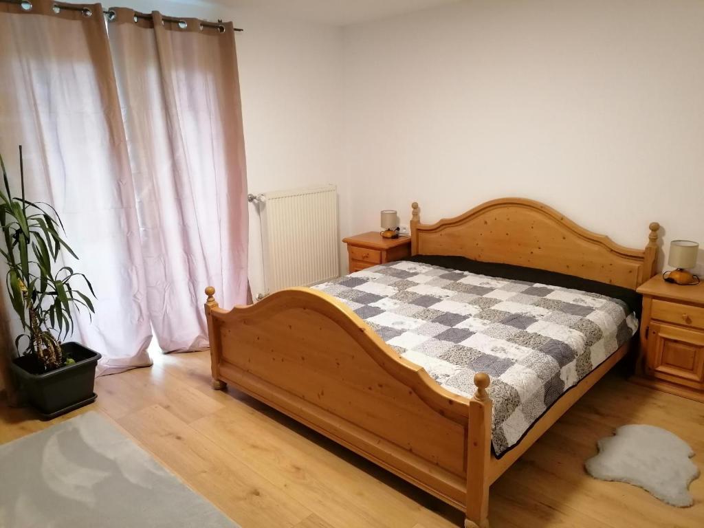 Postel nebo postele na pokoji v ubytování Haus Monika
