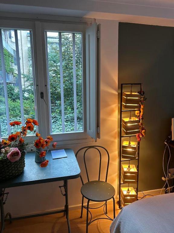 Posteľ alebo postele v izbe v ubytovaní Loft Crimea con patio