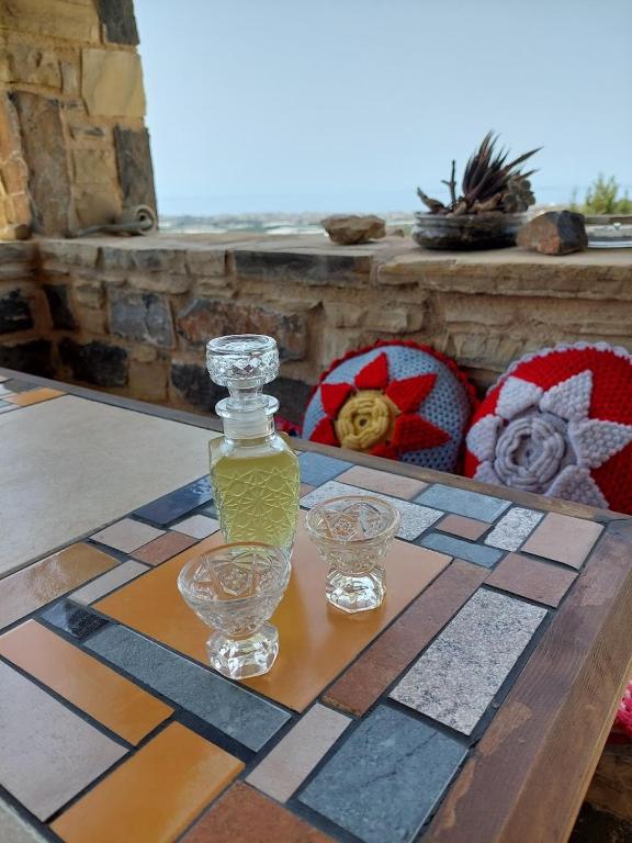 Nápoje v ubytování Evenos Stone Villa