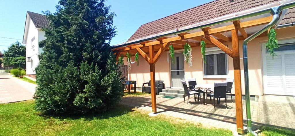 Budynek, w którym mieści się pensjonat