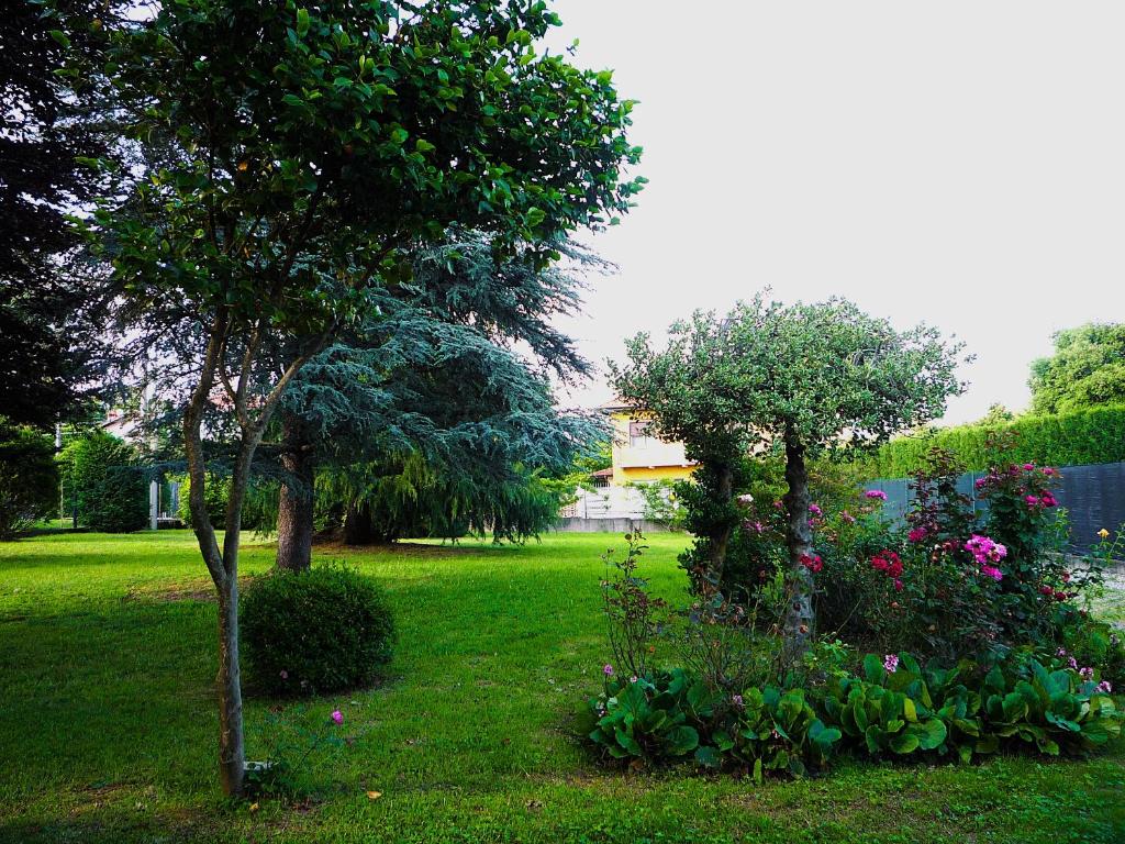 Zahrada ubytování B&B Monte Bo Biella