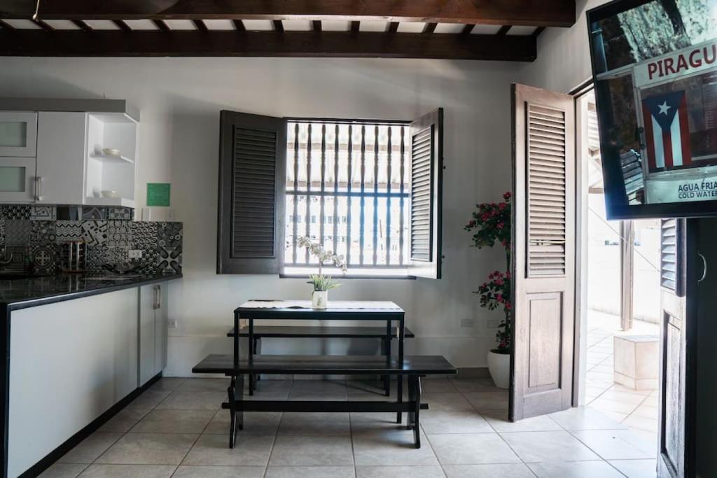 Old San Juan Rentals - 65 Fortaleza Apt 10 PH Studio 'Annex'