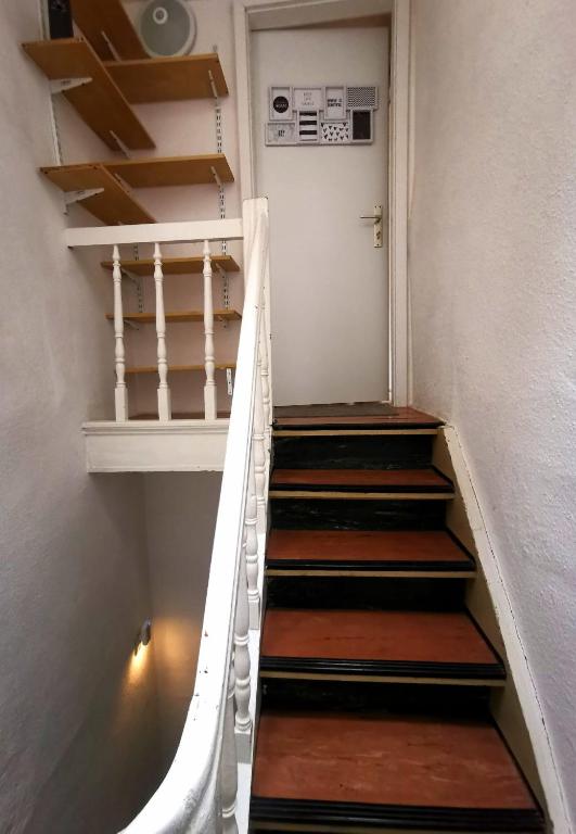 科隆Privat Zimmer in Zwei-Zimmer-Wohnung als 2er WG的相册照片