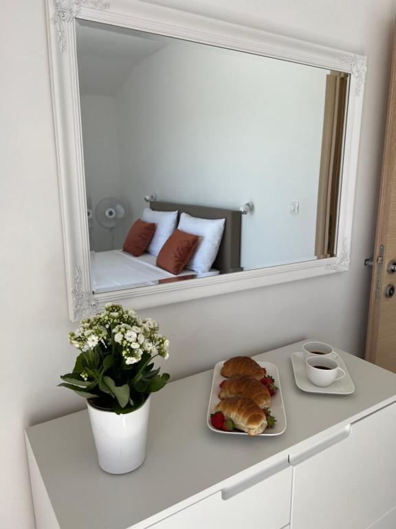 Posteľ alebo postele v izbe v ubytovaní Apartment Marija 2 near Split