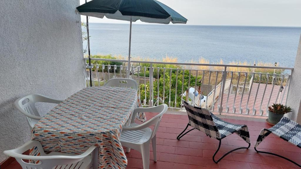 Corallo Blu Appartamento sul mare - Two-Bedroom Apartment
