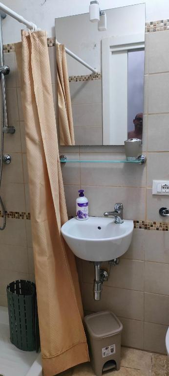 Łazienka w obiekcie Studio Room Pasilong Vacanza nel Salento