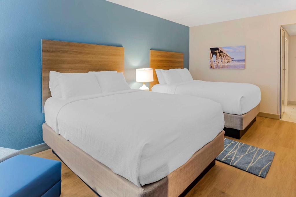 Best Western Plus Wilmington / Wrightsville Beach - Queen Room With Two Queen Beds - Non-Smoking