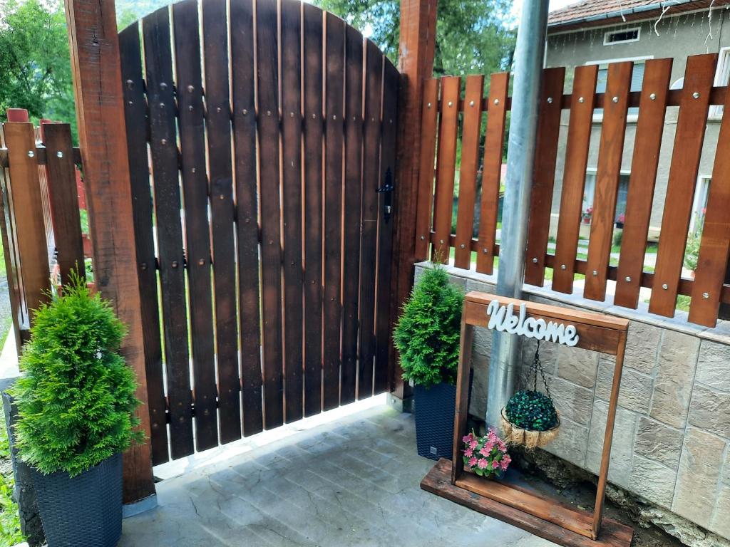 Fotografie z fotogalerie ubytování Guest House Lazar Raykov v destinaci Ribarica