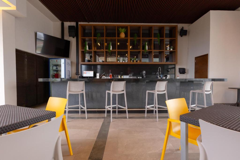 Lounge nebo bar v ubytování Hotel Noite Business Class