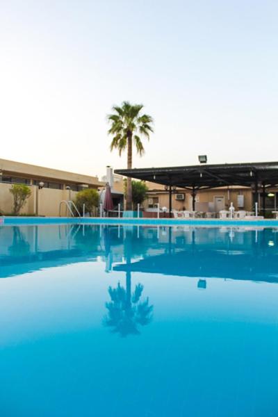 Bazén v ubytování Khasab Hotel nebo v jeho okolí