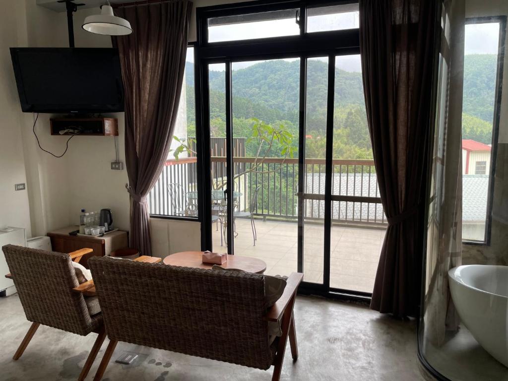 Nespecifikovaný výhled na hory nebo výhled na hory při pohledu z bed and breakfast