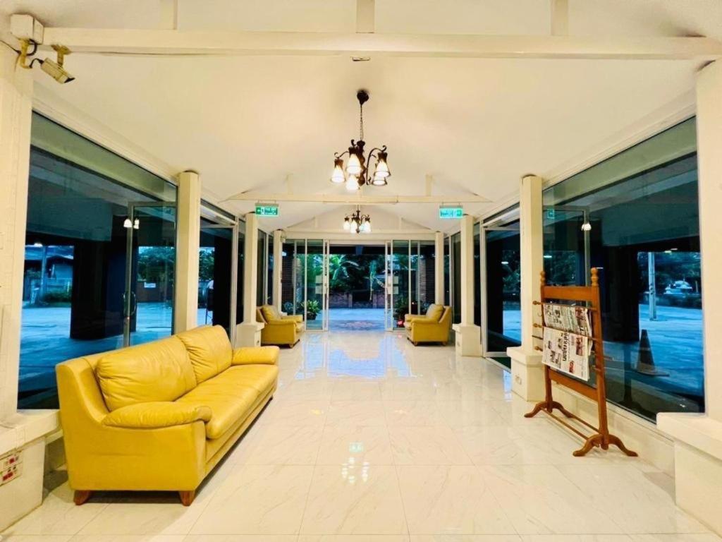 Χώρος καθιστικού στο Natee Place