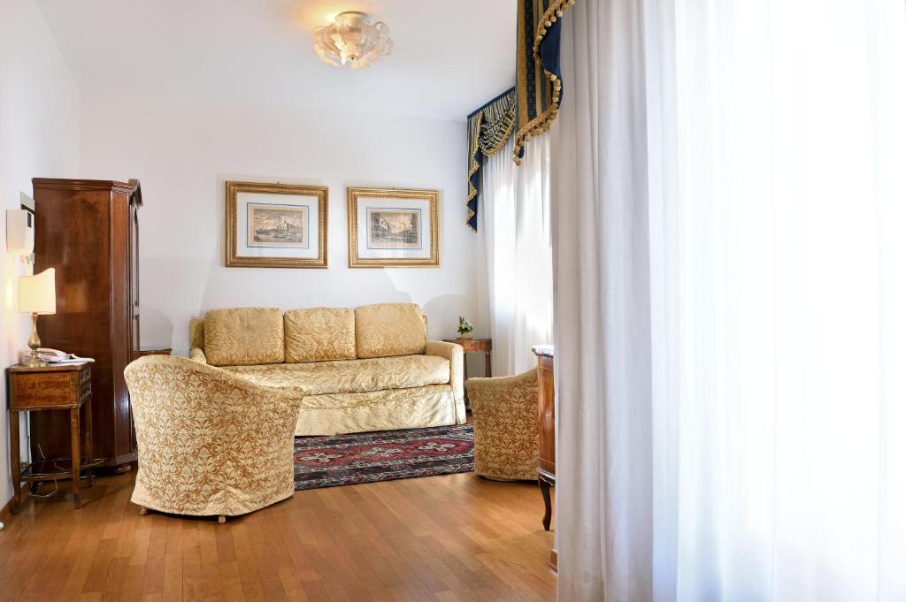 San Marco Palace - Resim 11
