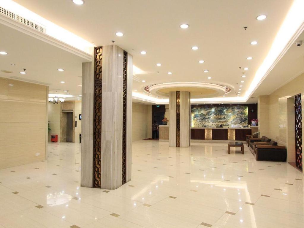 Ο χώρος του λόμπι ή της ρεσεψιόν στο Gui Feng Hotel