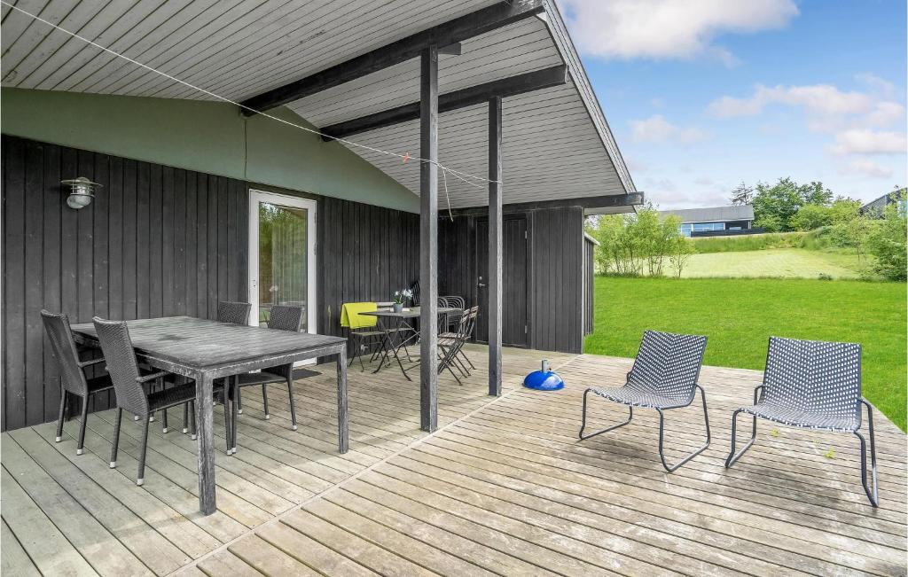 Patio nebo venkovní prostory v ubytování Holiday Home Karens Bakke