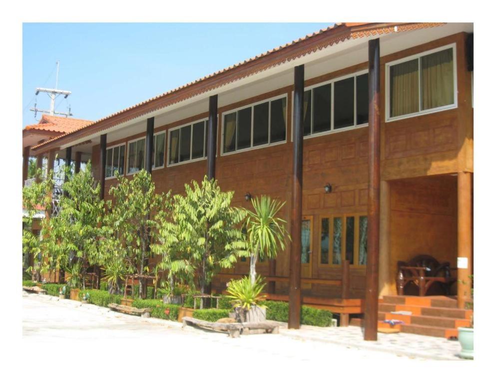 Budova, kde se rezort nachází