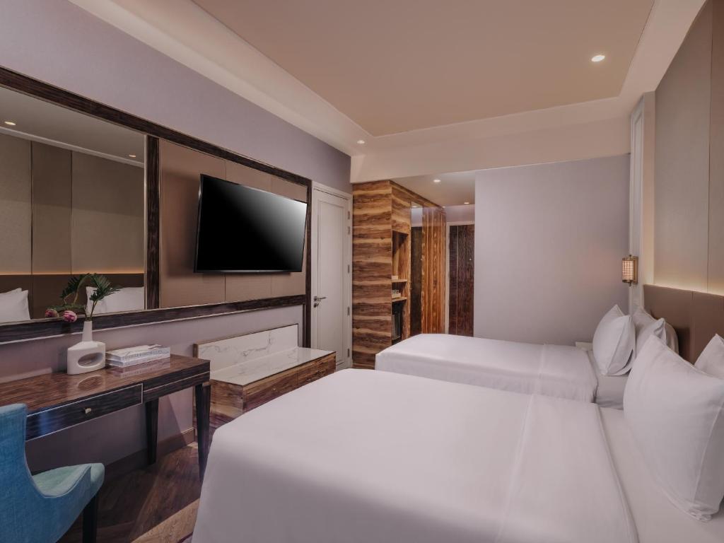 Aira Hotel Bangkok Sukhumvit 11 - Superior Twin Room