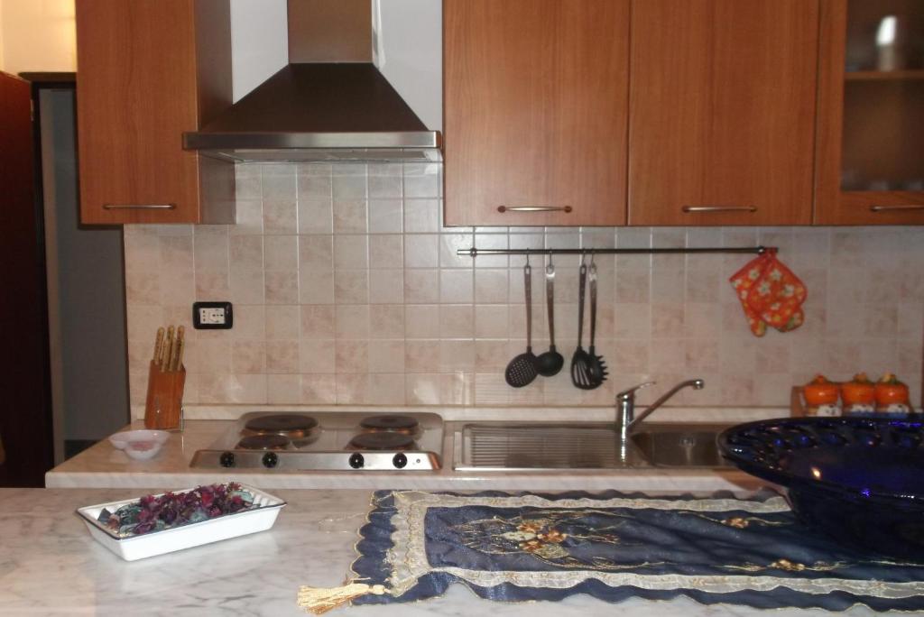 Kuchyňa alebo kuchynka v ubytovaní Residence Le Fontane