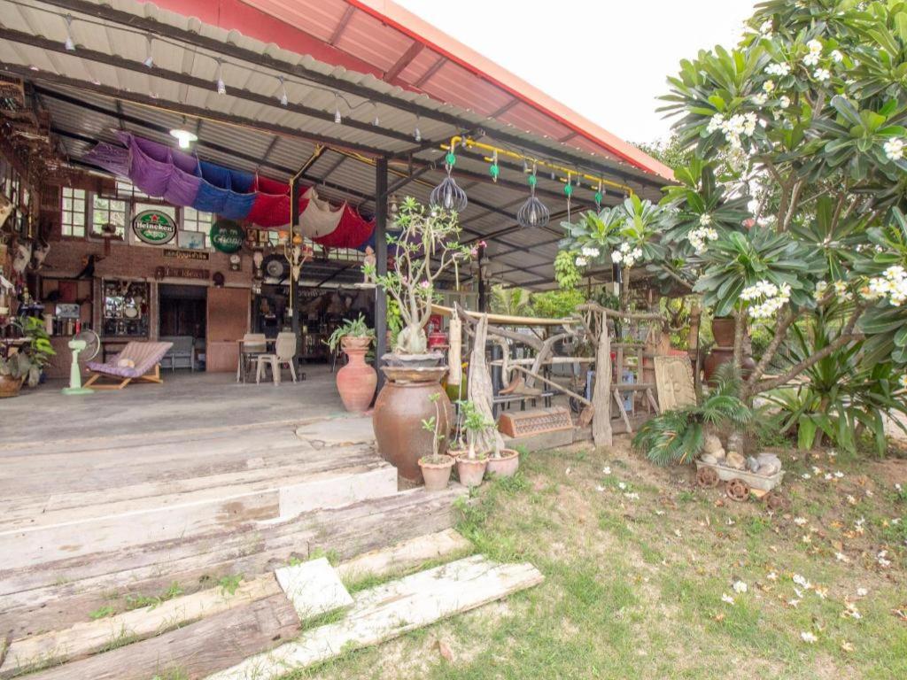 Fotografie z fotogalerie ubytování OYO 999 Baan Pak Rom Ruen v destinaci Hua Hin