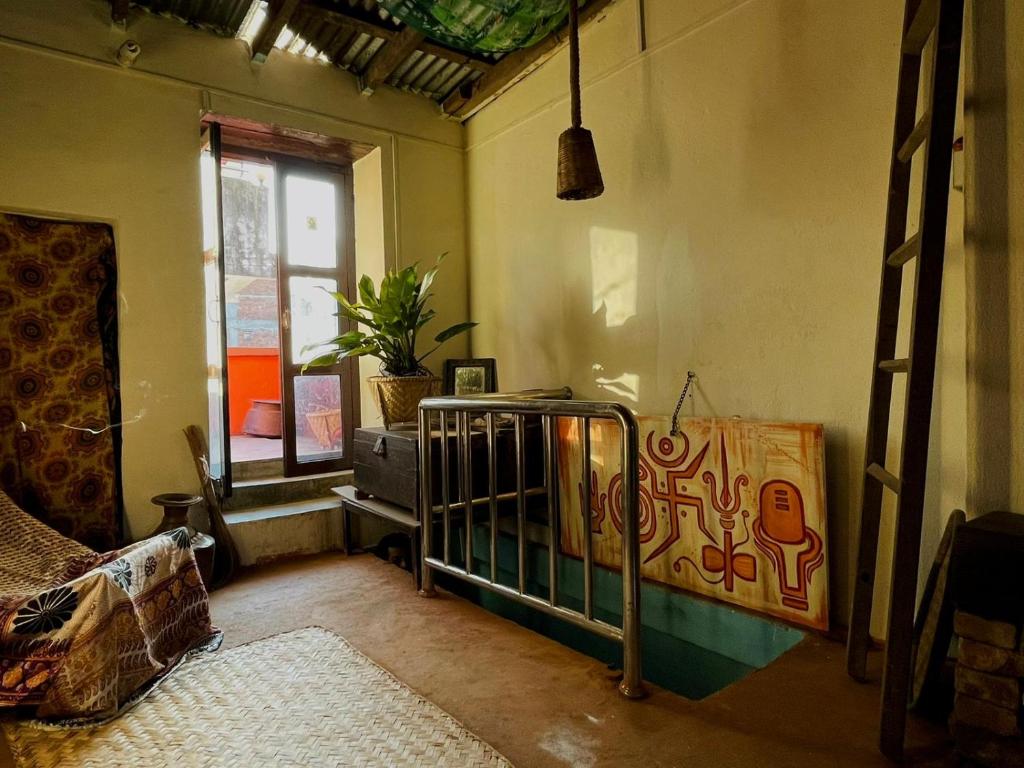Voodi või voodid majutusasutuse Shekhar's Shared Home toas