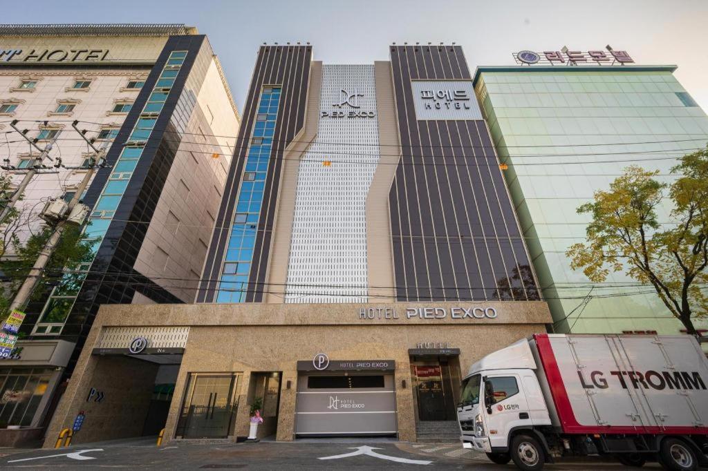 Hotel PIED Exco_1