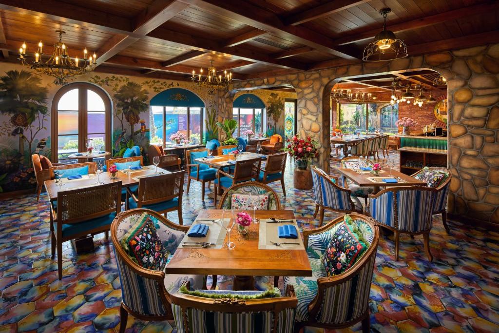 Venice Hotel Phu Quoc - Free Airport Shuttle & Sunset Town Tour - 12