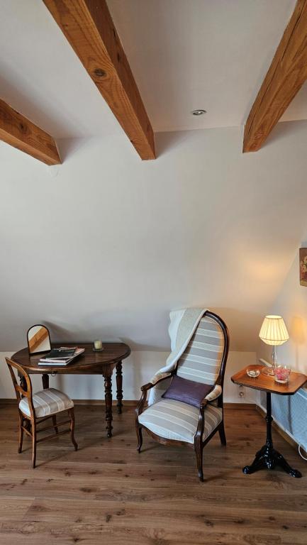Posezení v ubytování Chambre d'Hotes Le Ponsonnet