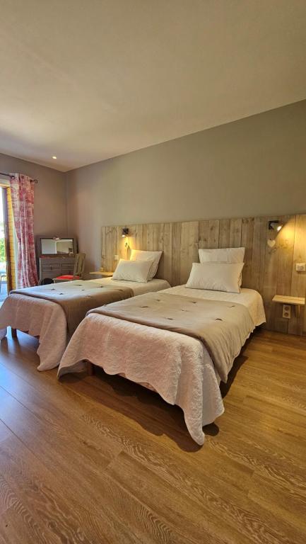 Postel nebo postele na pokoji v ubytování Chambre d'Hotes Le Ponsonnet