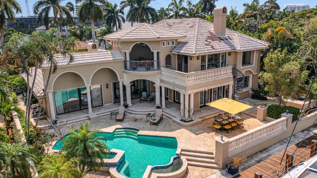 Mediterranean Villa Heated Pool Venice of America Riverside View Venetian  Key RESlDENCES, Fort Lauderdale (updated prices 2025)