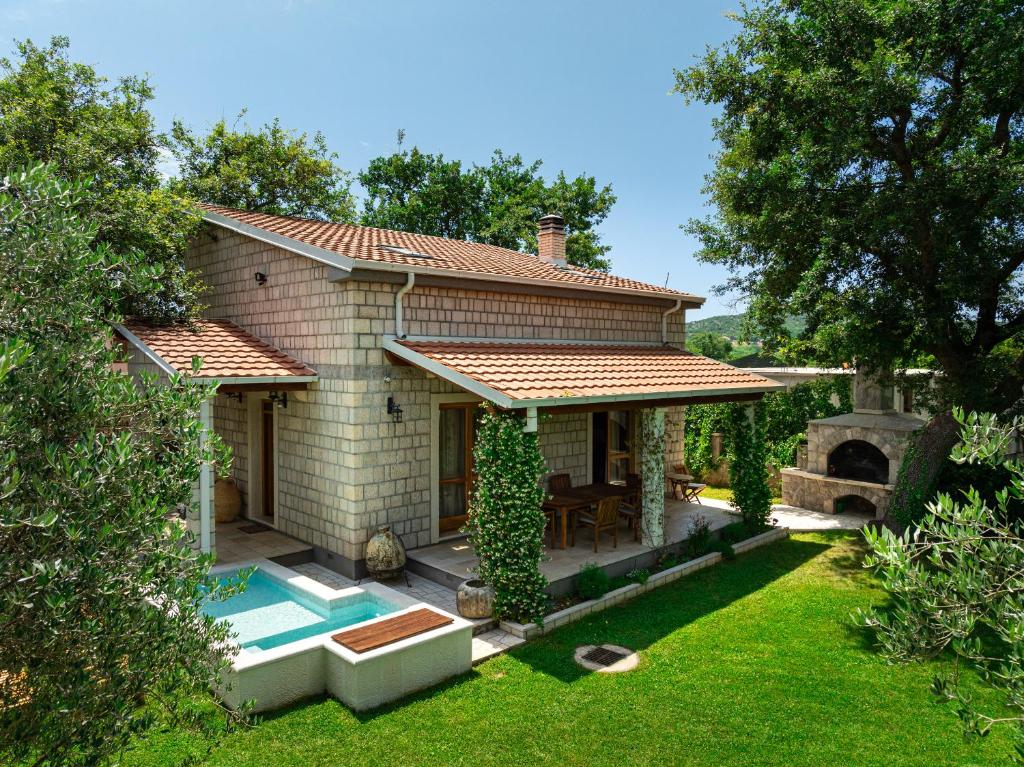Gallery image of Villa Helena in Kotor