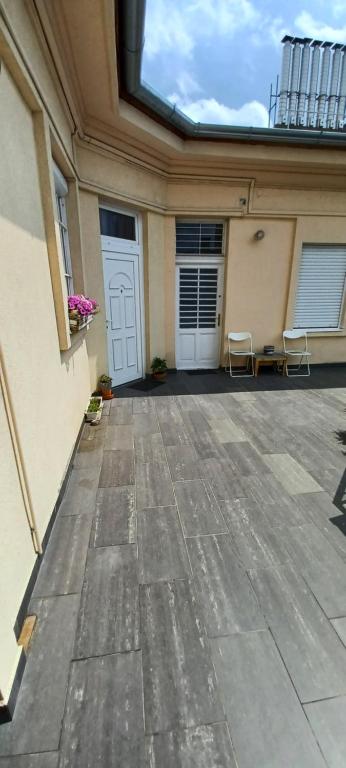 Virág apartment 1051 Budapest, Október 6. utca 21 kép - 1