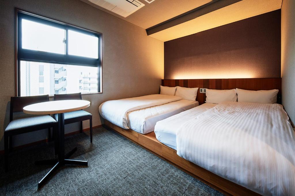 &HOTEL HAKATA - Superior Twin Room