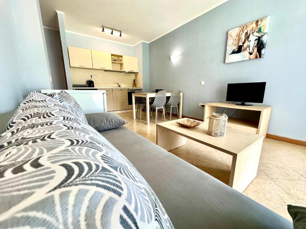 Menada Royal Sun Apartments - Apartment With Terrace