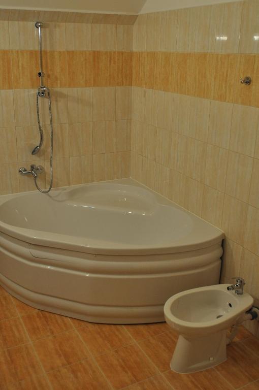 Koupelna v ubytování Hotel Praděd Rýmařov