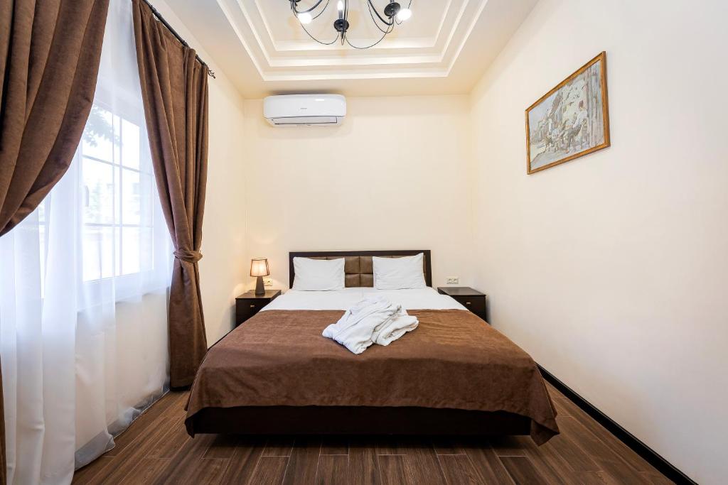 Boutique Living Hotel - Deluxe Double Room