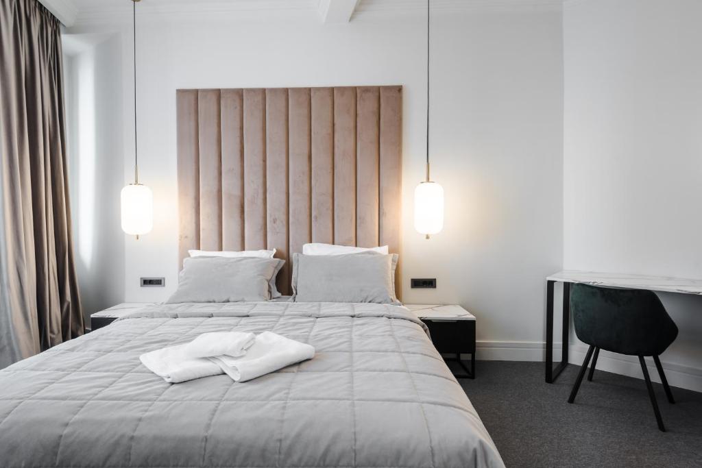 HIGHLINE DOWNTOWN ApartHotel OLDTOWN UNIRII SQUARE - Apartamento De Tres Habitaciones